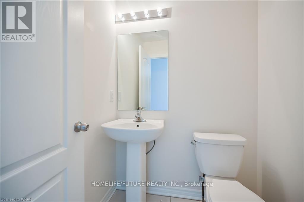 68 Palace Street, Thorold, Ontario  L2V 0J6 - Photo 16 - X12459019