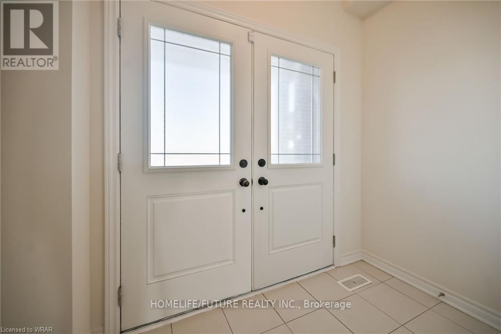 68 Palace Street, Thorold, Ontario  L2V 0J6 - Photo 17 - X12459019