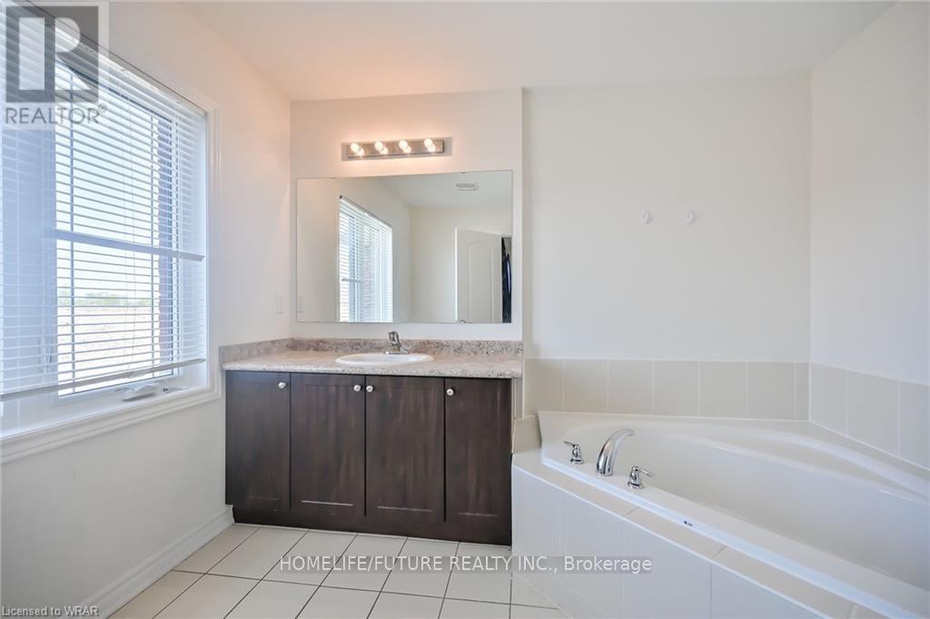 68 Palace Street, Thorold, Ontario  L2V 0J6 - Photo 21 - X12459019