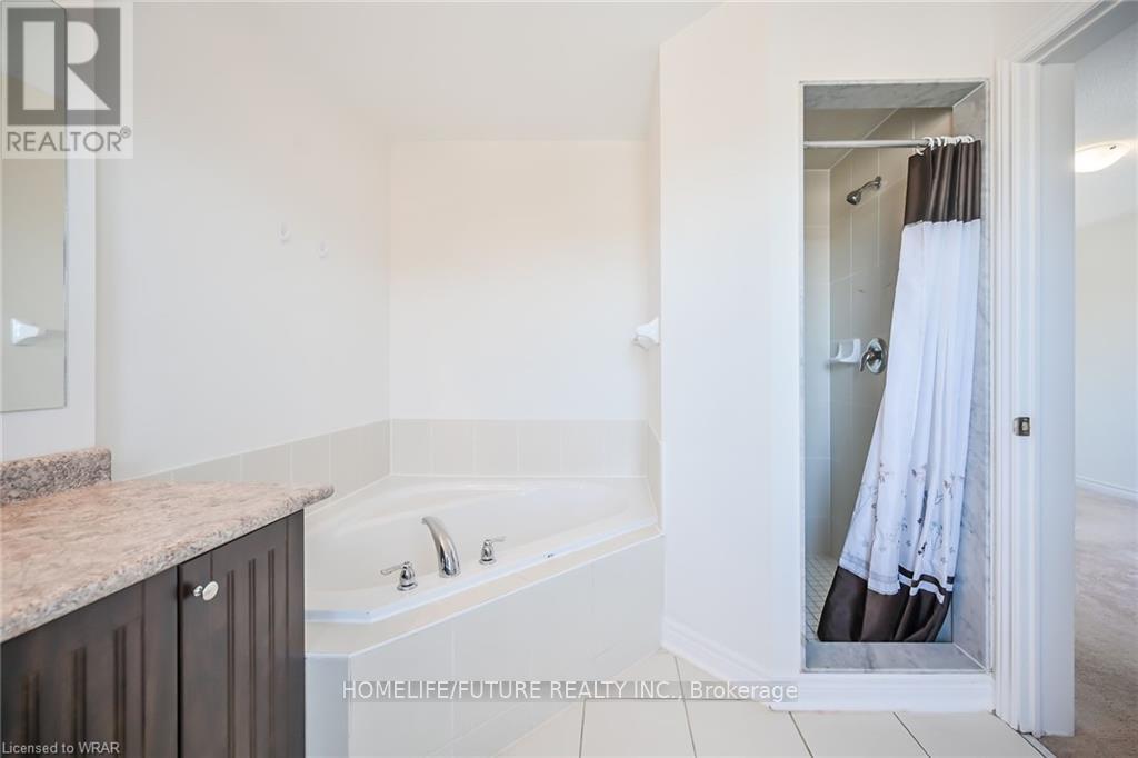 68 Palace Street, Thorold, Ontario  L2V 0J6 - Photo 22 - X12459019