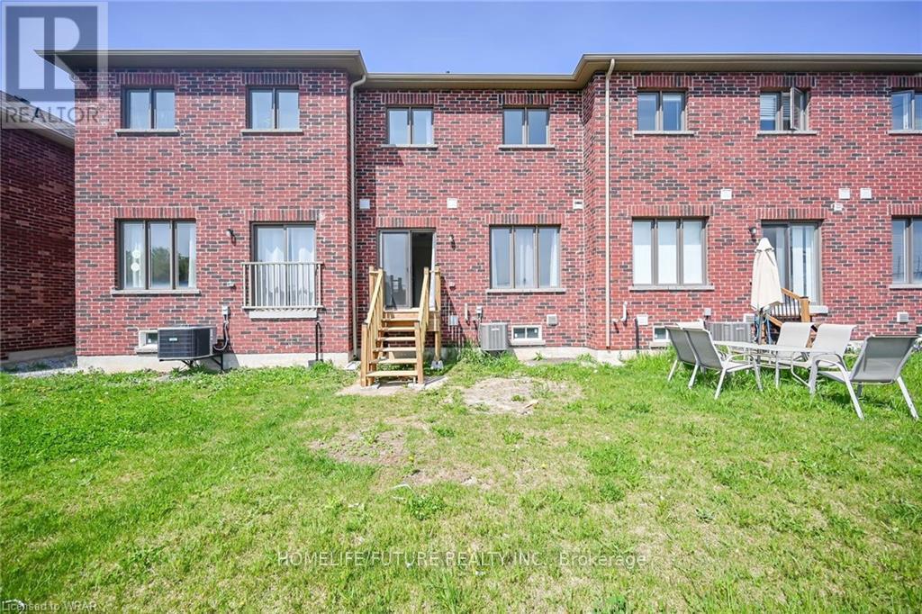 68 Palace Street, Thorold, Ontario  L2V 0J6 - Photo 33 - X12459019