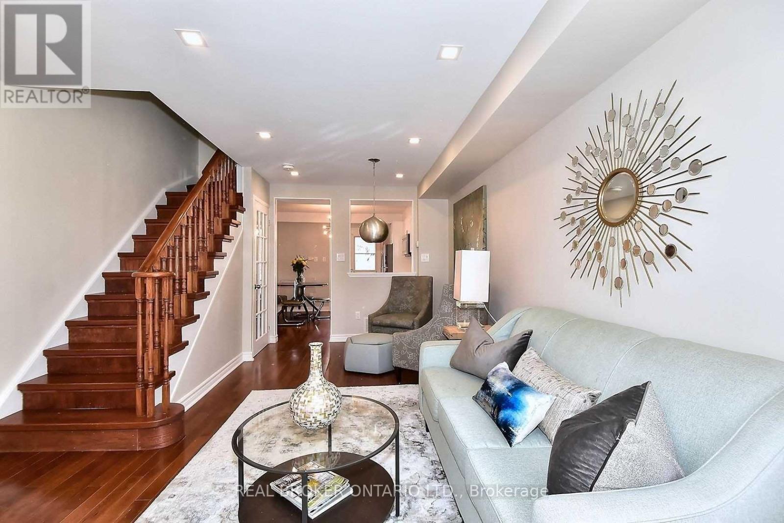 9472 SHEPPARD AVENUE E, Toronto, Ontario