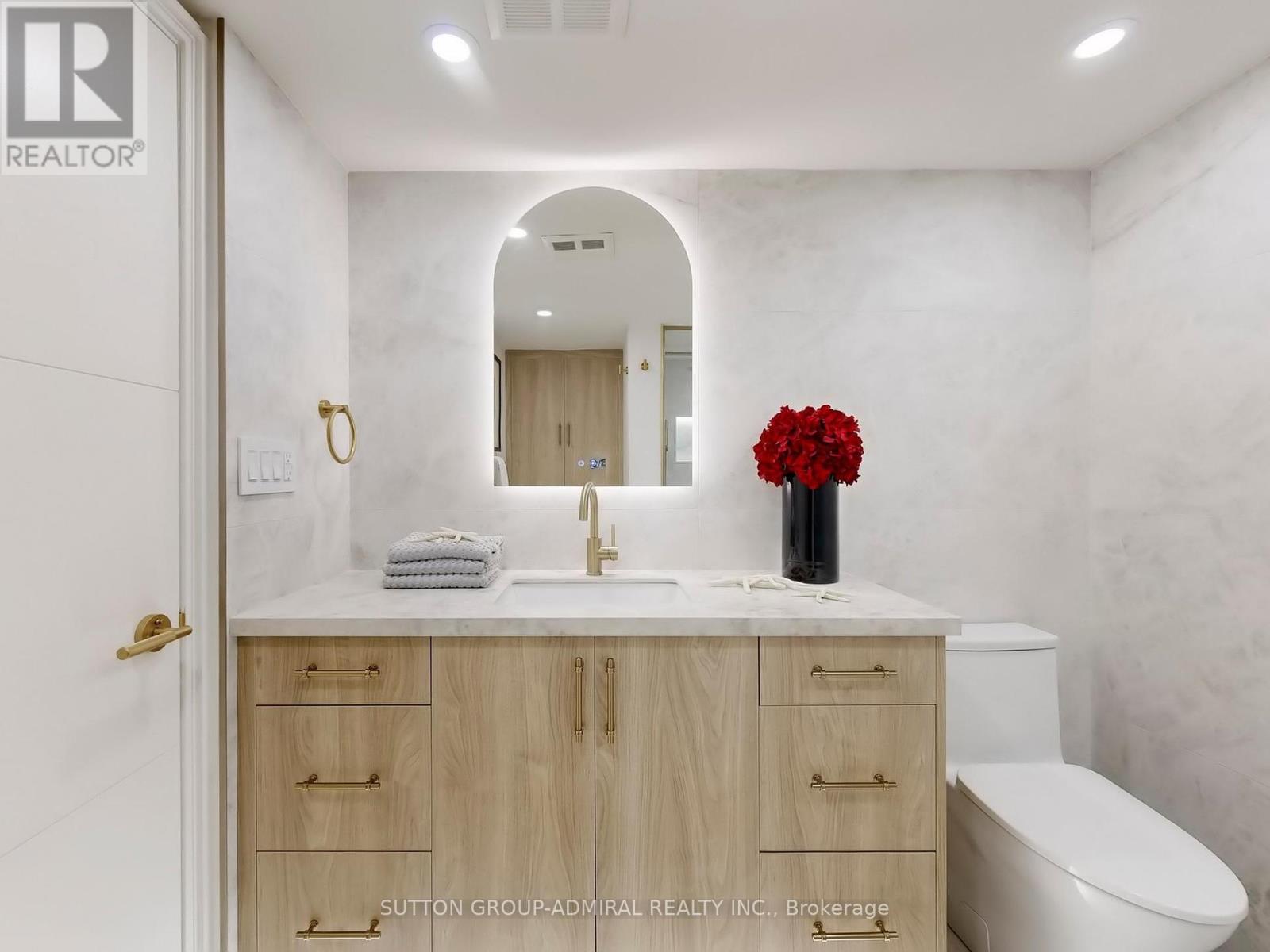 704 - 1 Clark Avenue W, Vaughan, Ontario  L4J 7Y6 - Photo 27 - N12459027