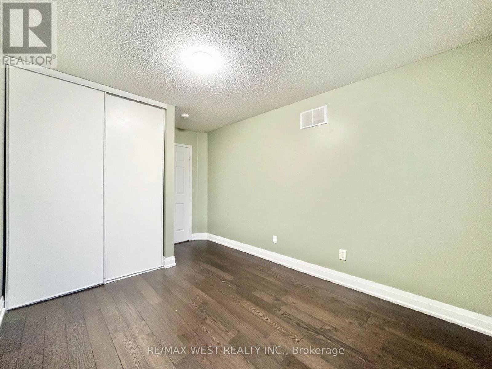 1 - 66 Manley Lane, Milton, Ontario  L9T 5N8 - Photo 9 - W12459025
