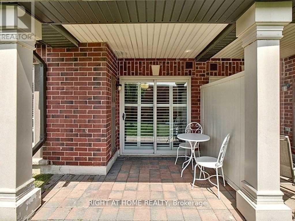 109 - 3070 Rotary Way N, Burlington, Ontario  L7M 0H1 - Photo 6 - W12459028