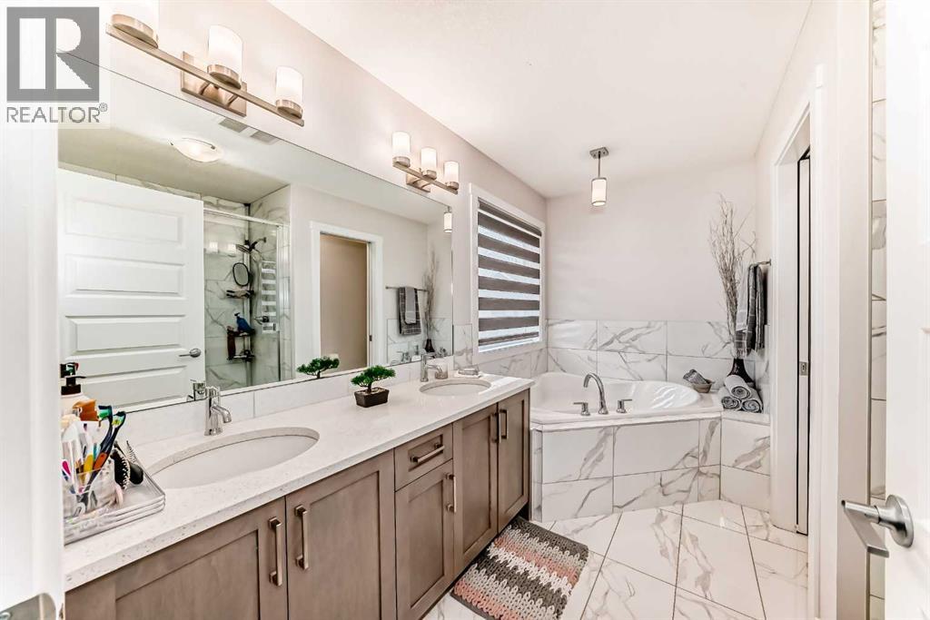 67 Saddlestone Heath Ne, Calgary, Alberta  T3J 2B6 - Photo 31 - A2206319