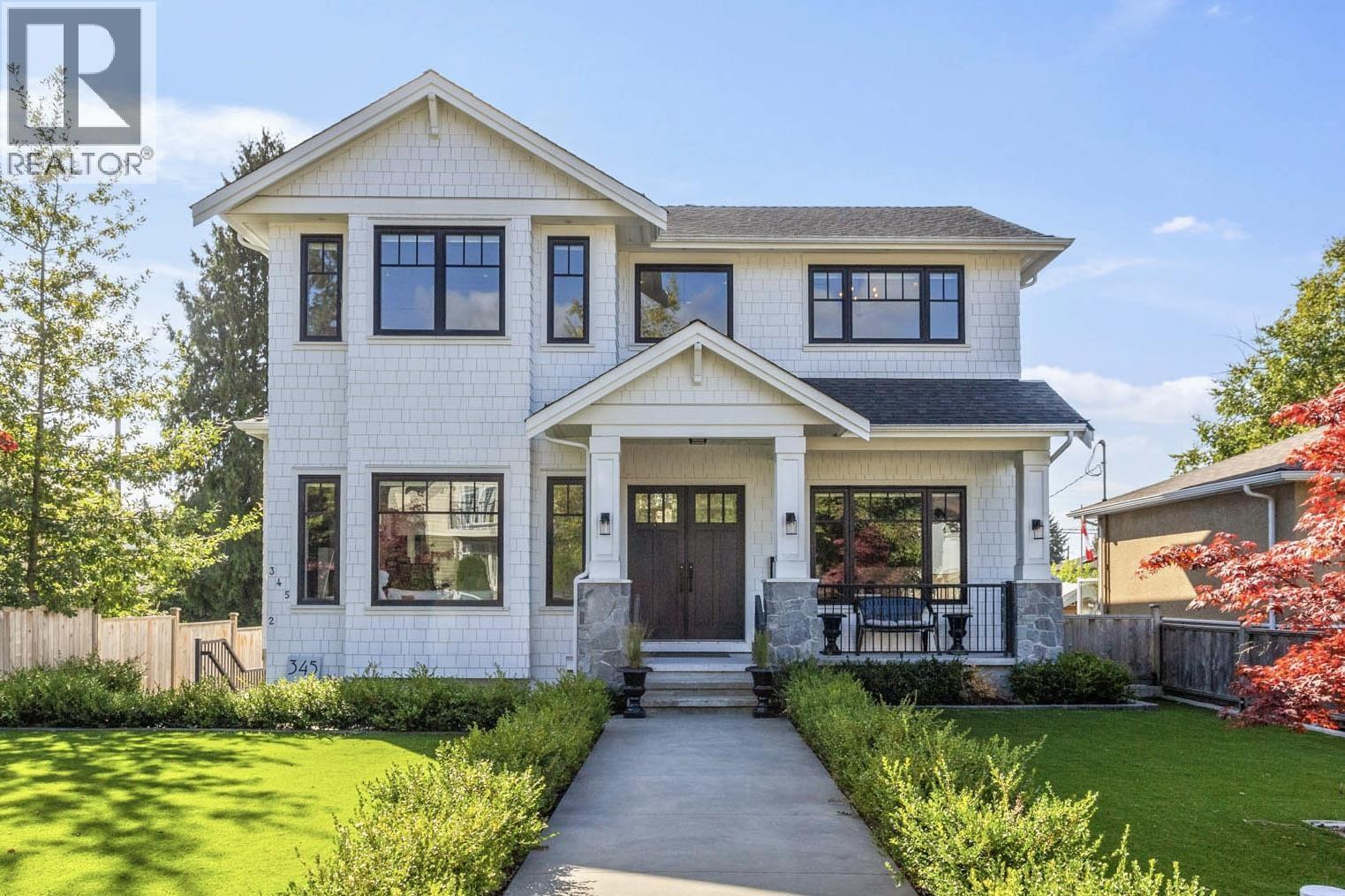 345 E 20TH STREET, North Vancouver, British Columbia