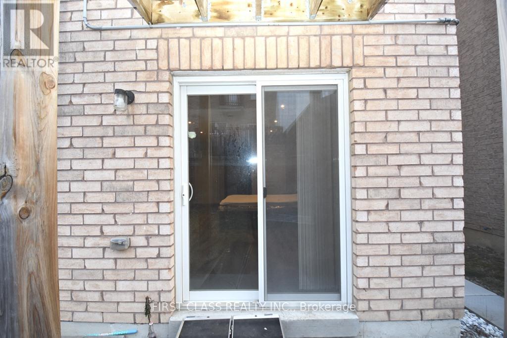 Back - 1542 Bruny Avenue, Pickering, Ontario  L1X 0C5 - Photo 3 - E11916824