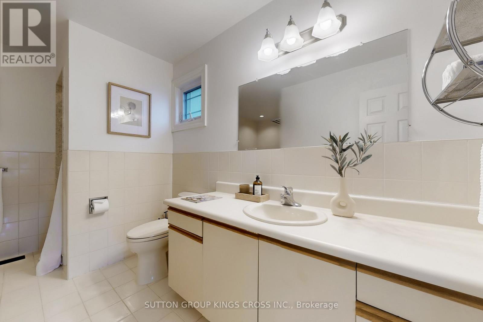 2730 Hammond Road, Mississauga, Ontario  L5K 2M3 - Photo 23 - W12403785