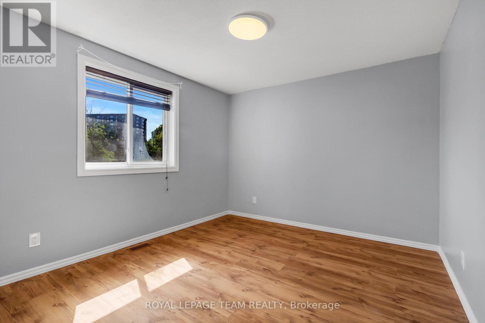 2 Brookhaven Court, Ottawa, Ontario  K2H 9E3 - Photo 22 - X12459033