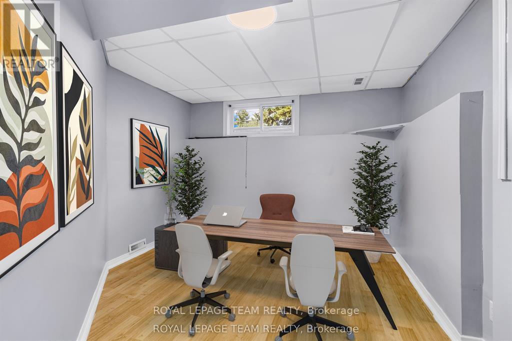 2 Brookhaven Court, Ottawa, Ontario  K2H 9E3 - Photo 26 - X12459033