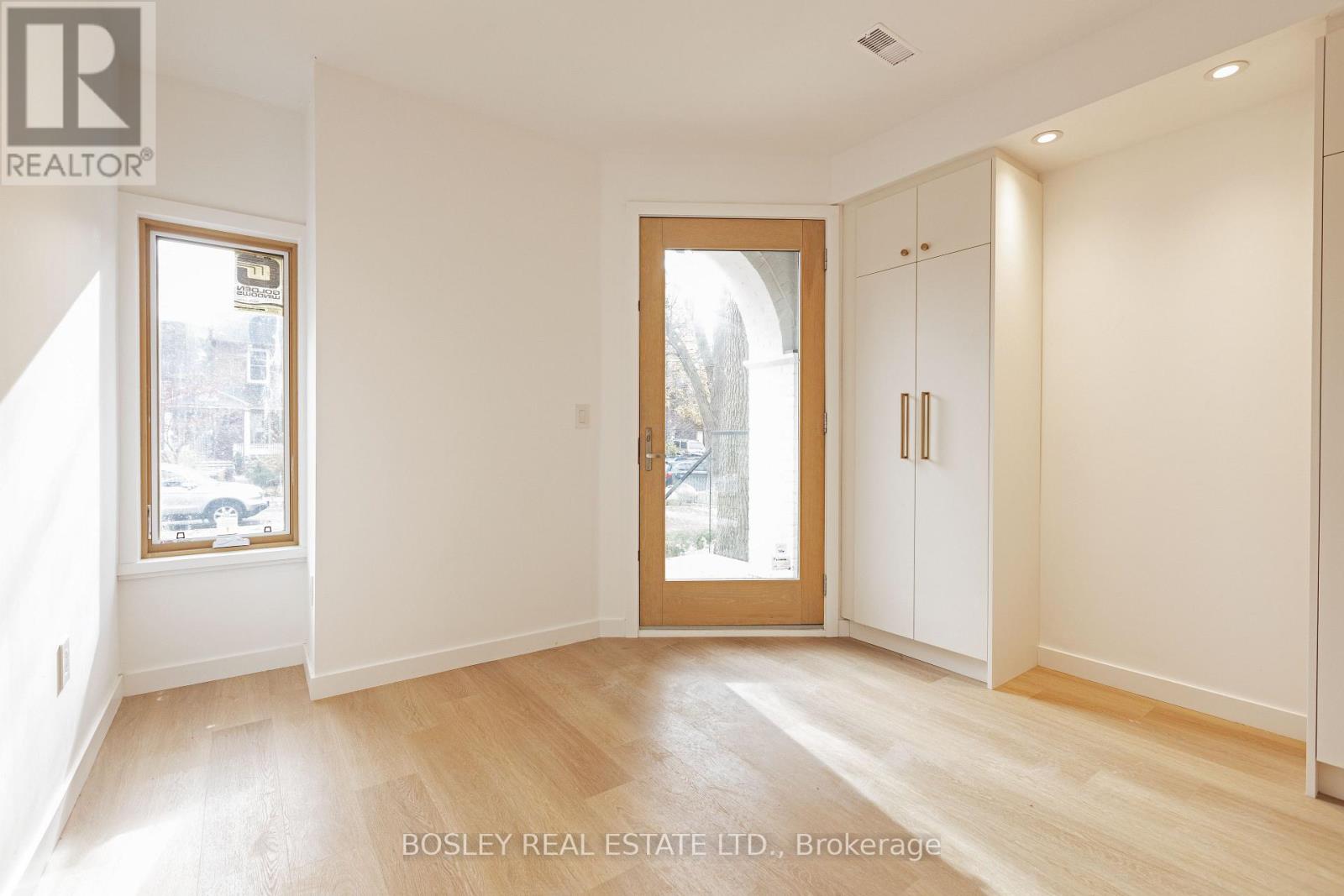 12a Swanwick Avenue, Toronto, Ontario  M4E 1Z1 - Photo 2 - E12459032