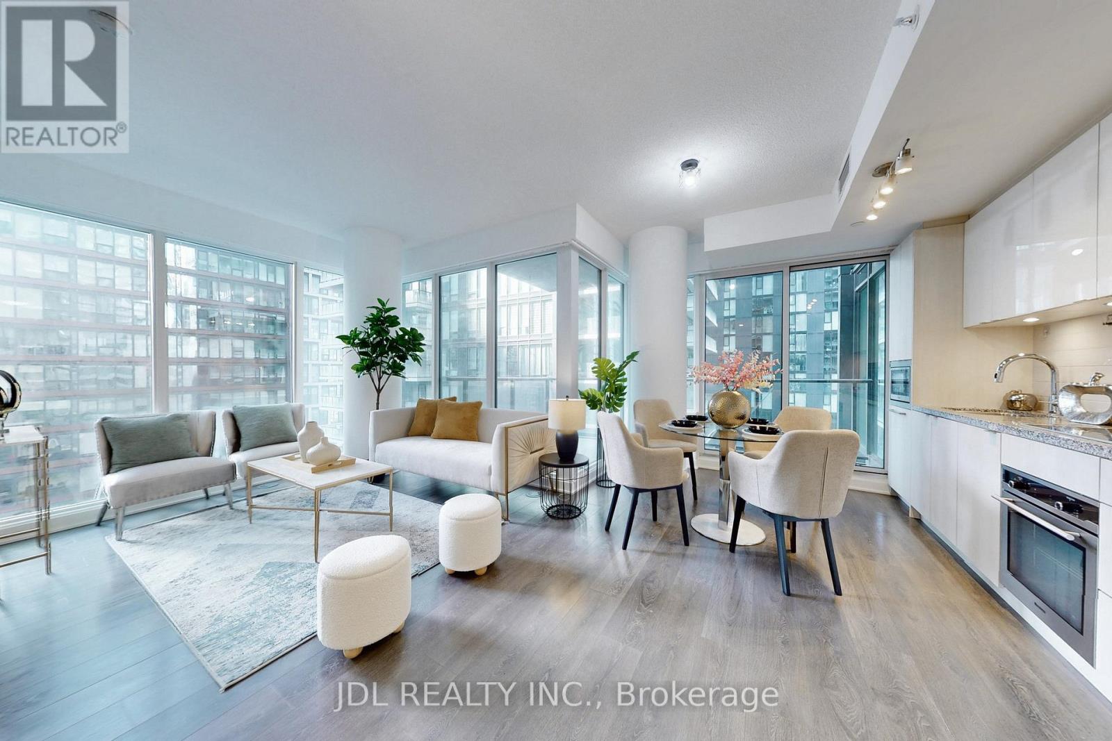 1602 - 125 Blue Jays Way, Toronto, Ontario  M5V 0C4 - Photo 3 - C12413999