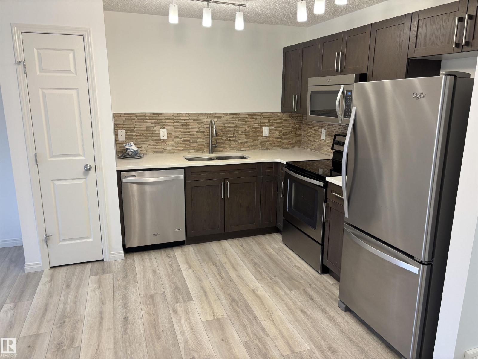 563 Orchards Bv Sw, Edmonton, Alberta  T6X 1V2 - Photo 12 - E4461896