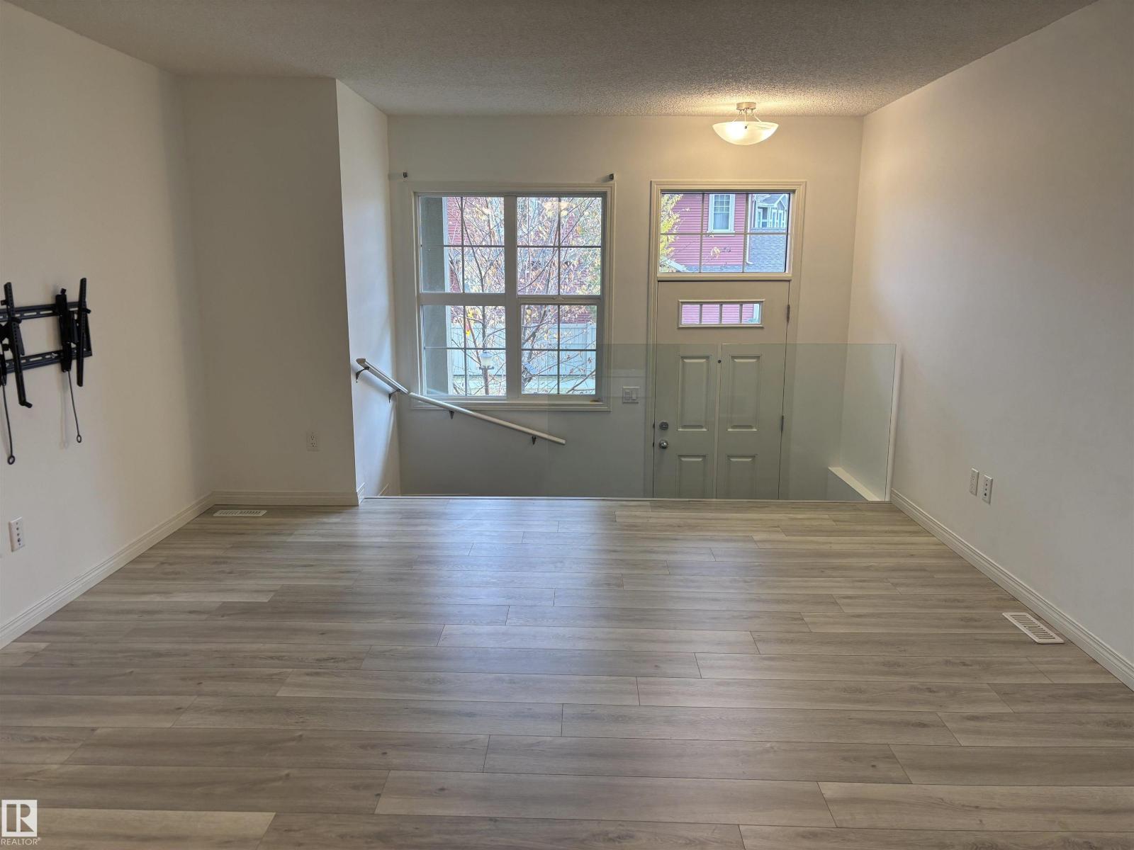 563 Orchards Bv Sw, Edmonton, Alberta  T6X 1V2 - Photo 8 - E4461896