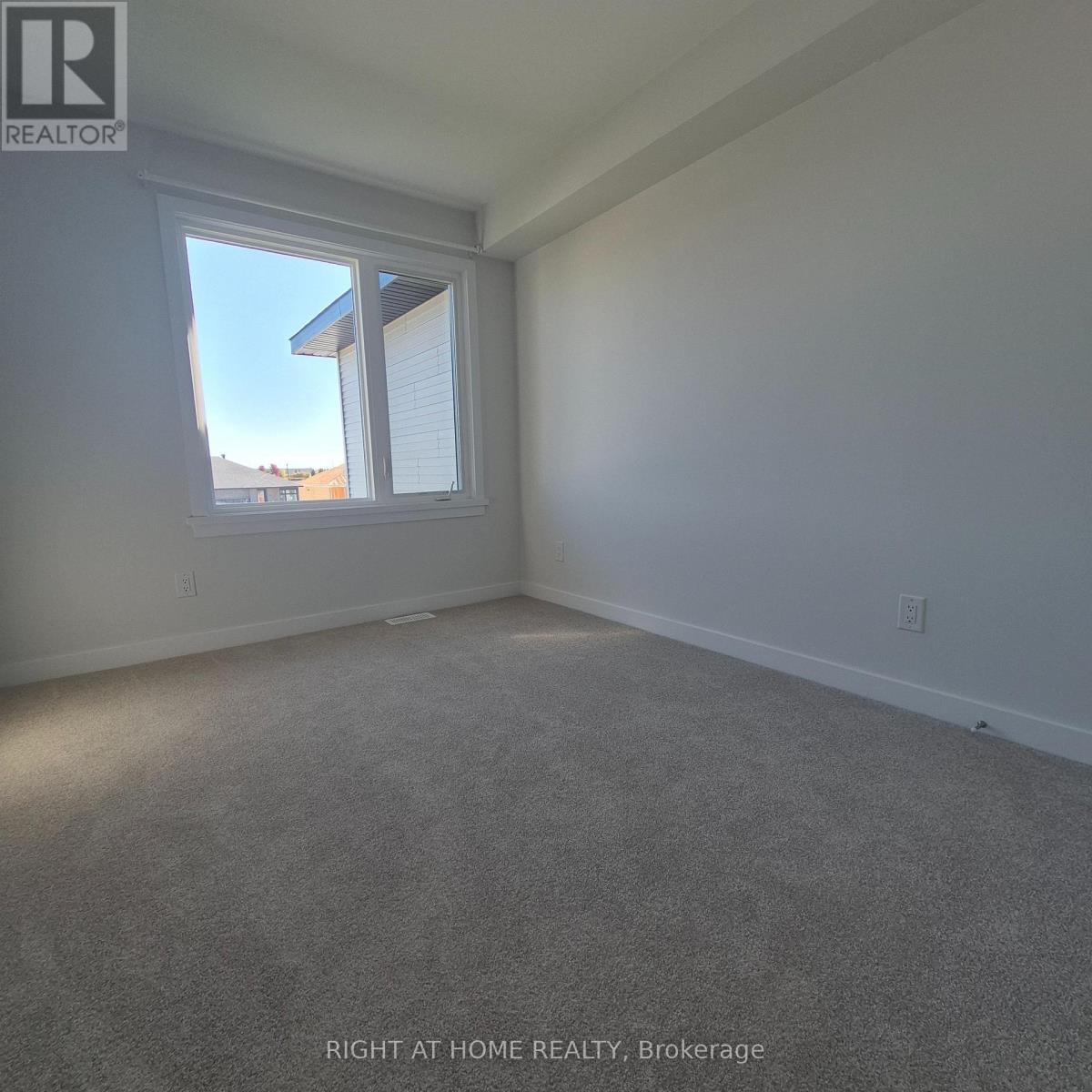 102 Ploughshare Road, Ottawa, Ontario  K2S 2T6 - Photo 14 - X12459039