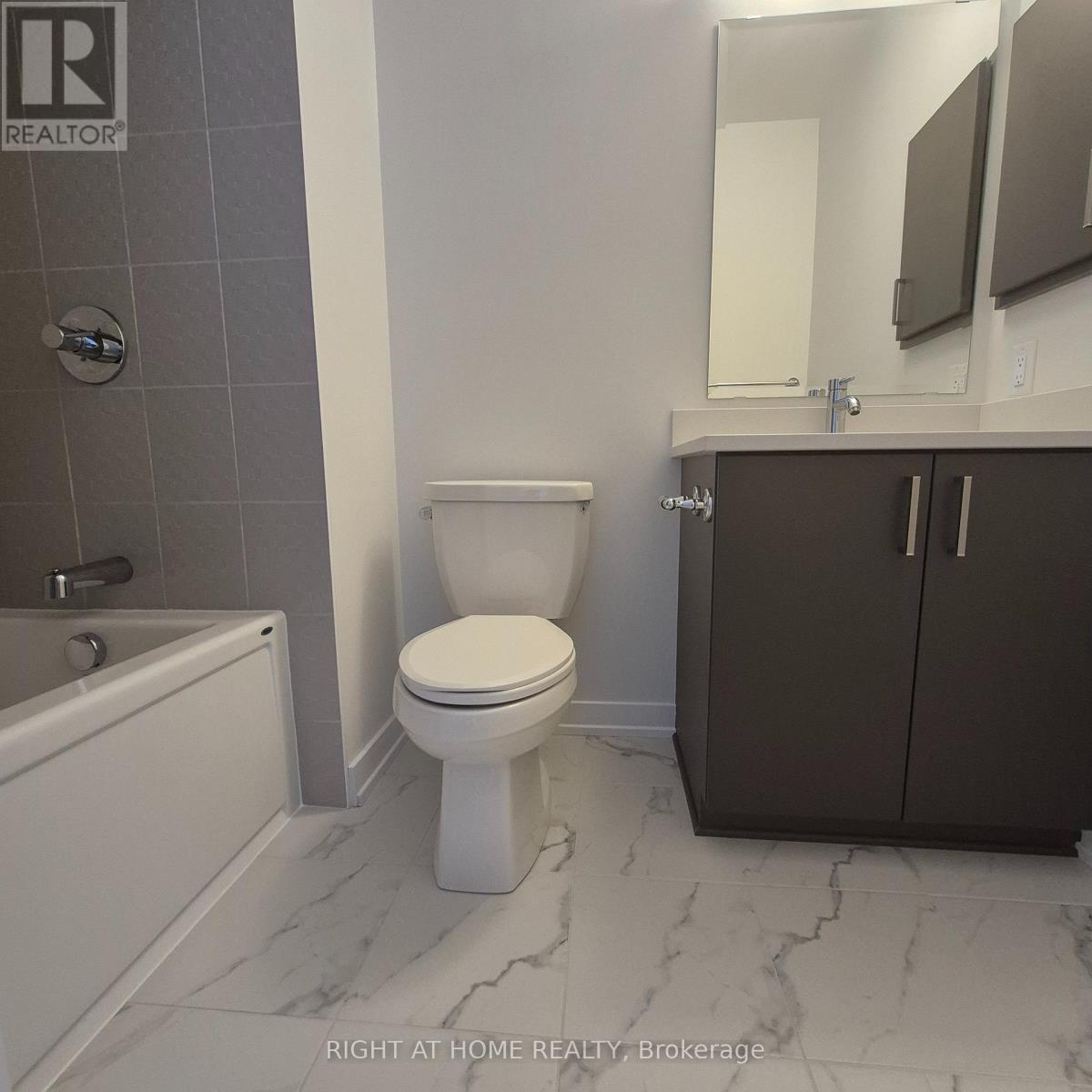 102 Ploughshare Road, Ottawa, Ontario  K2S 2T6 - Photo 17 - X12459039