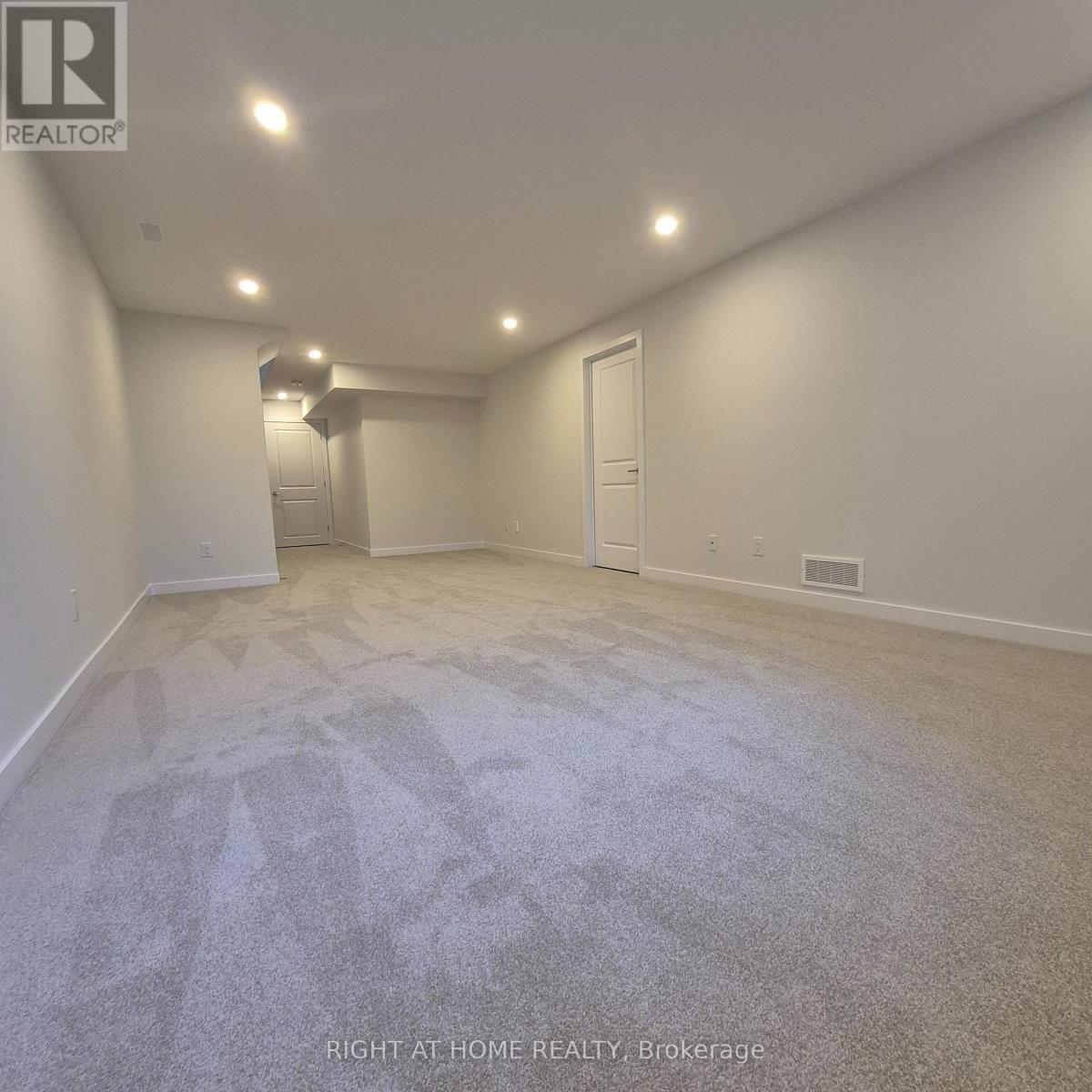 102 Ploughshare Road, Ottawa, Ontario  K2S 2T6 - Photo 19 - X12459039