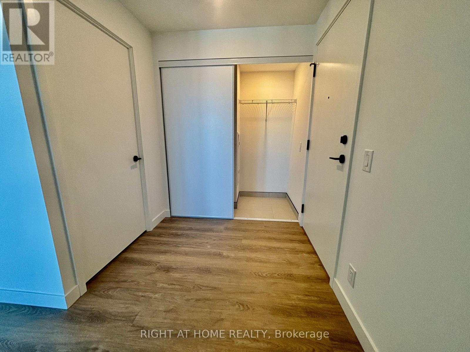 903 - 1050 Eastern Avenue, Toronto, Ontario  M4L 0B7 - Photo 11 - E12414304