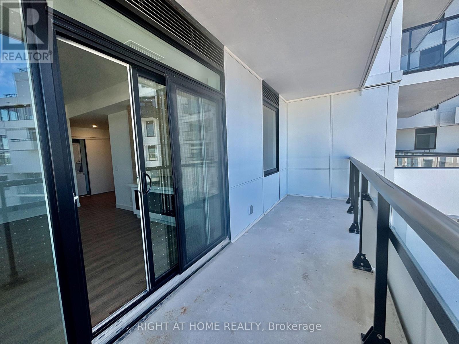 903 - 1050 Eastern Avenue, Toronto, Ontario  M4L 0B7 - Photo 13 - E12414304