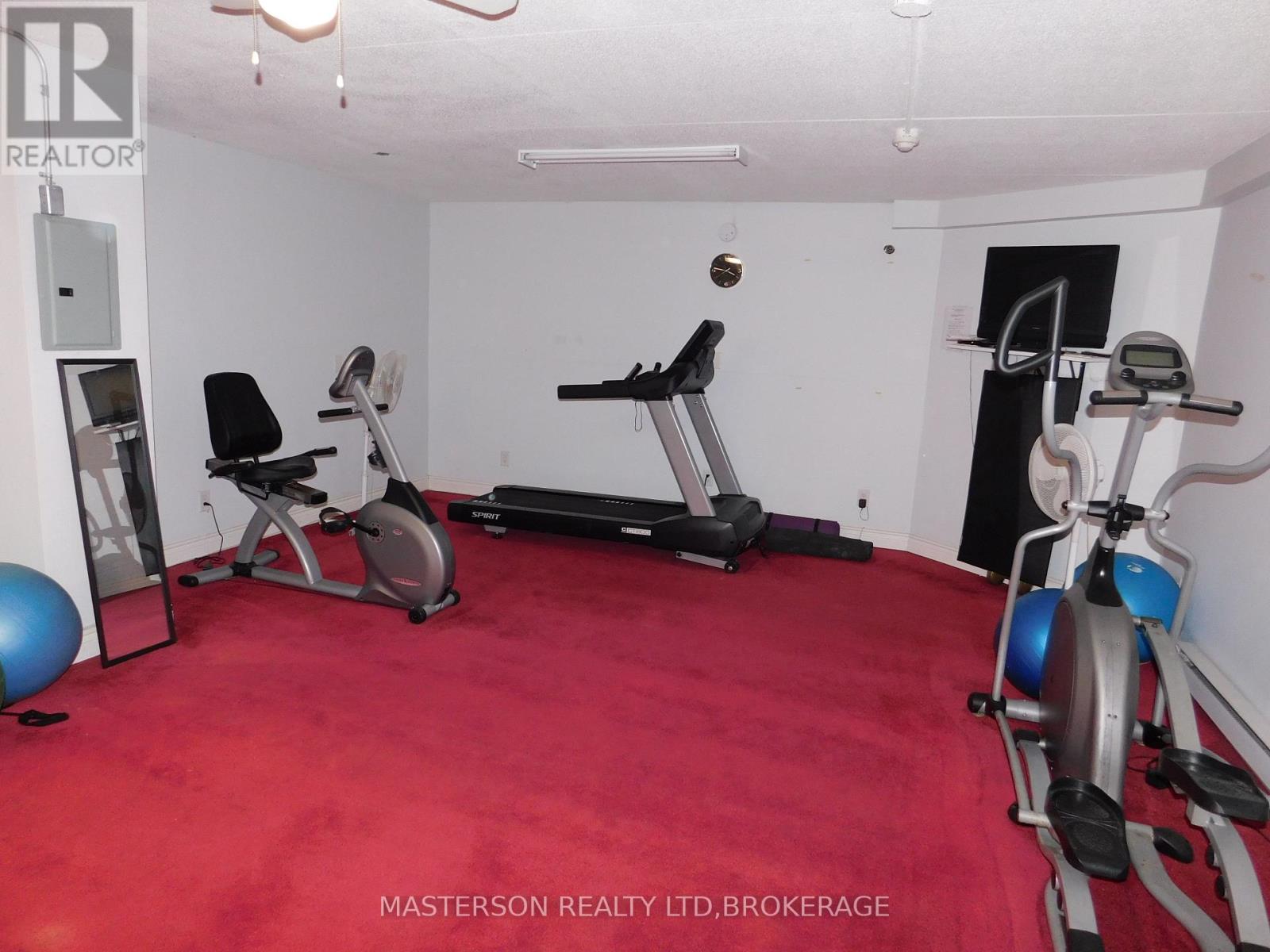 328 - 4658 Drummond Road, Niagara Falls, Ontario  L2E 7E1 - Photo 12 - X12459038