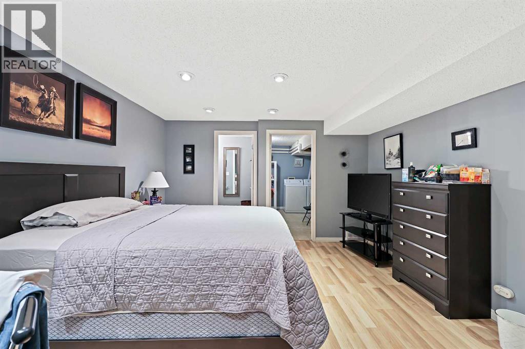 64 Abbeydale Villas Ne, Calgary, Alberta  T2A 7P6 - Photo 26 - A2263228