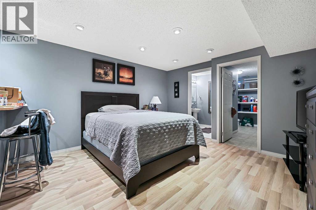 64 Abbeydale Villas Ne, Calgary, Alberta  T2A 7P6 - Photo 23 - A2263228