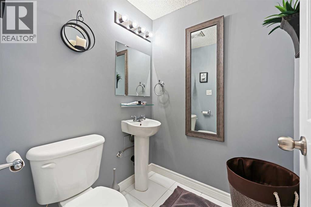 64 Abbeydale Villas Ne, Calgary, Alberta  T2A 7P6 - Photo 27 - A2263228