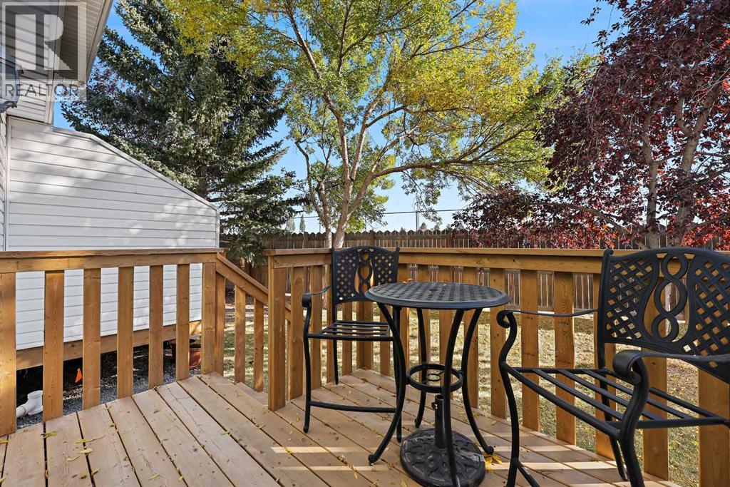 64 Abbeydale Villas Ne, Calgary, Alberta  T2A 7P6 - Photo 30 - A2263228