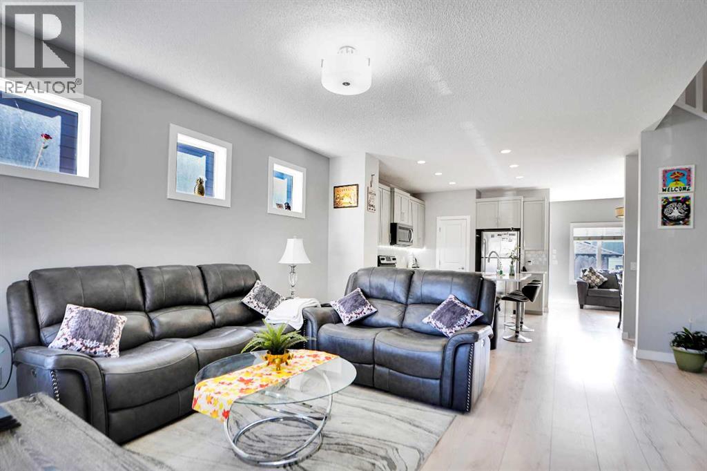 1322 Walden Drive Se, Calgary, Alberta  T2X 2H5 - Photo 5 - A2263655