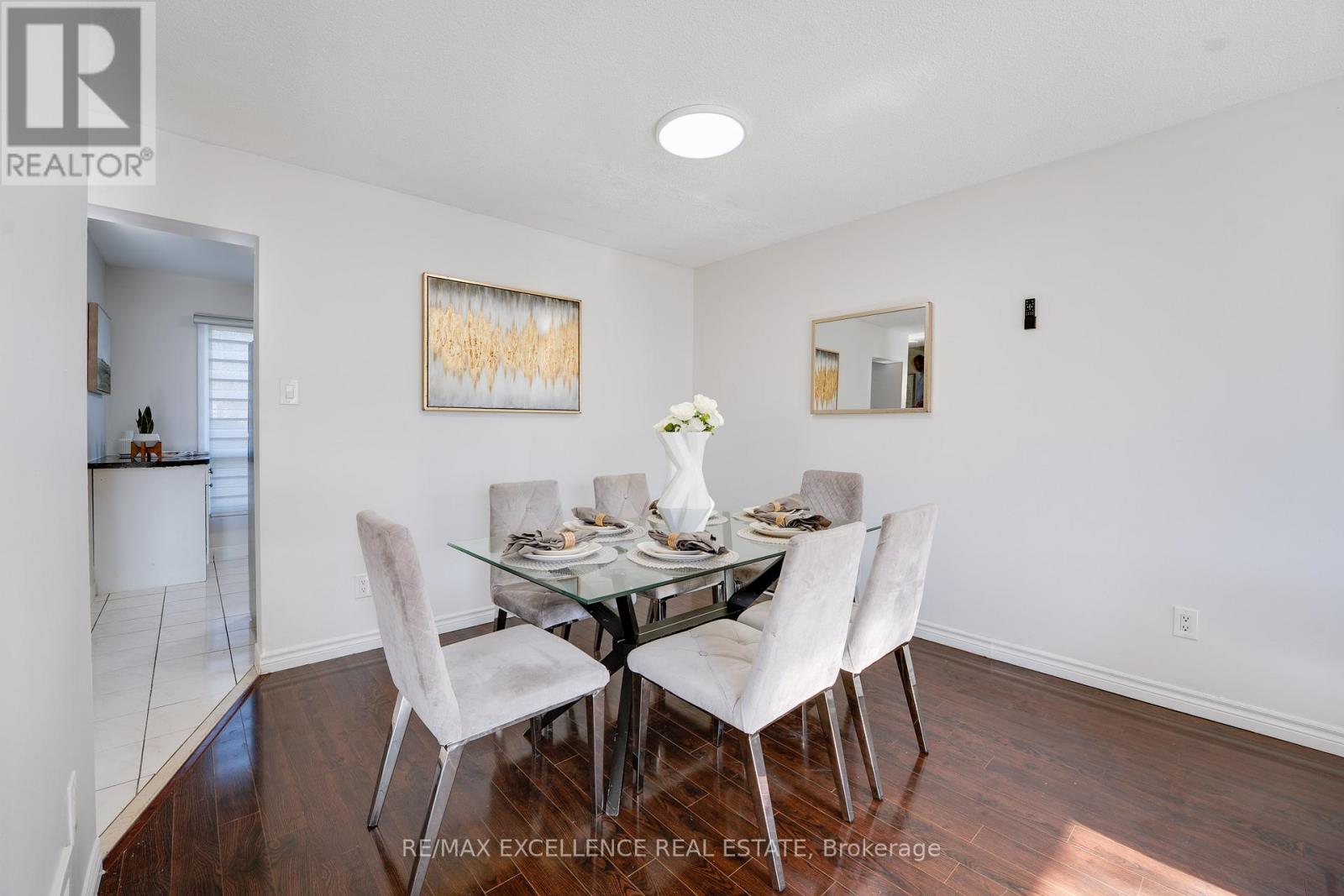 7556 Wildfern Drive, Mississauga, Ontario  L4T 3P6 - Photo 10 - W12459036