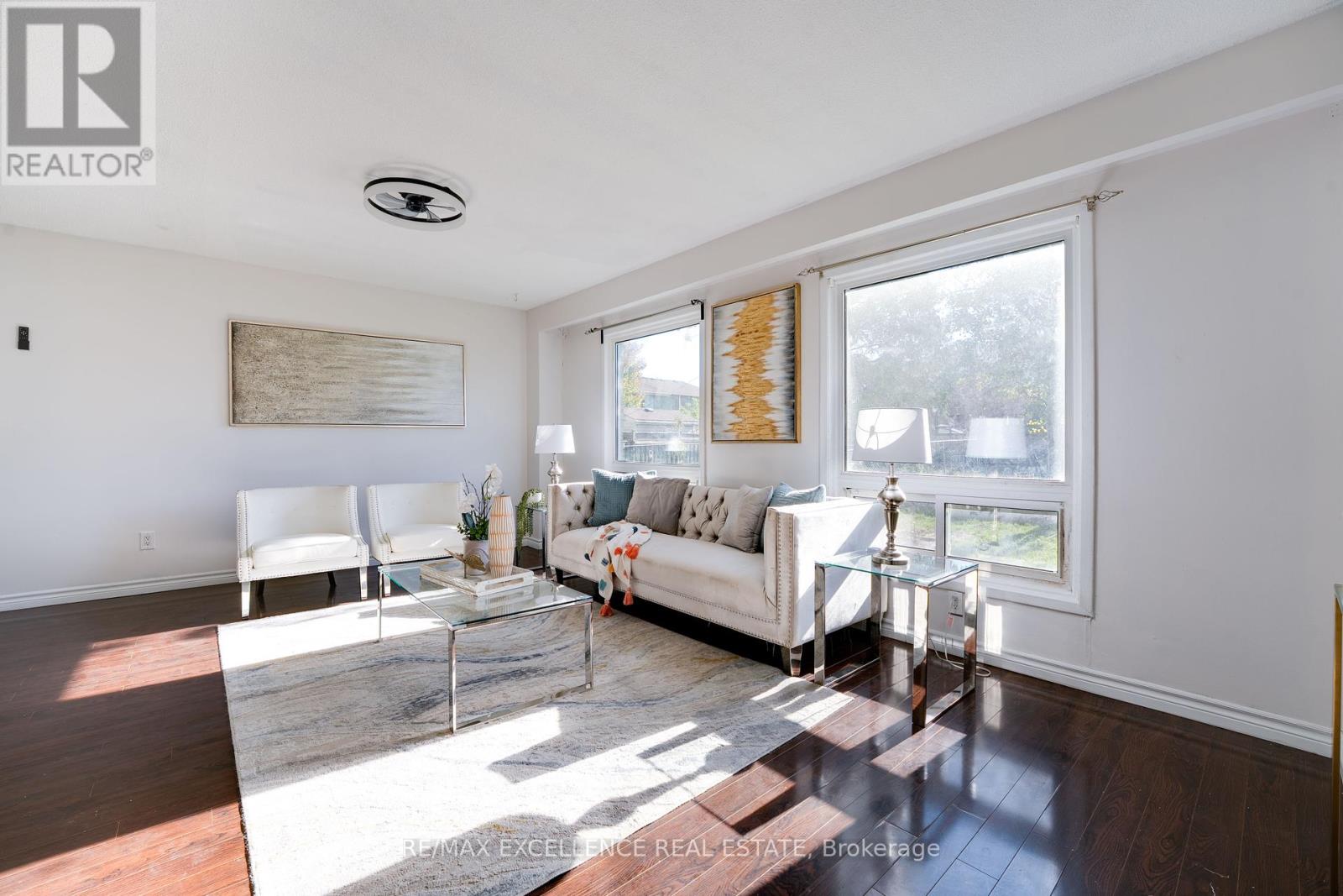 7556 Wildfern Drive, Mississauga, Ontario  L4T 3P6 - Photo 12 - W12459036