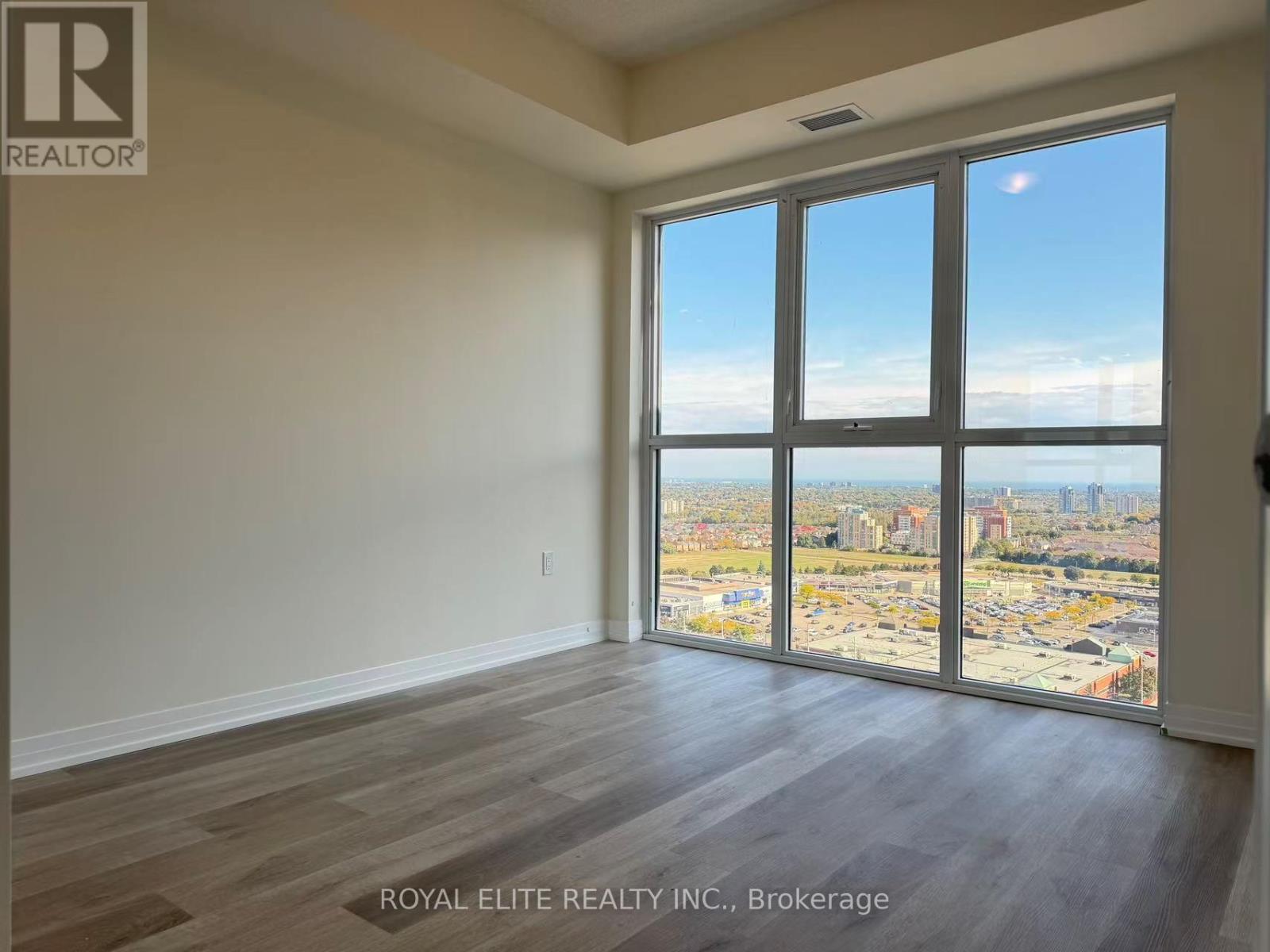 2102 - 15 Watergarden Drive, Mississauga, Ontario  L5R 0H4 - Photo 11 - W12459040