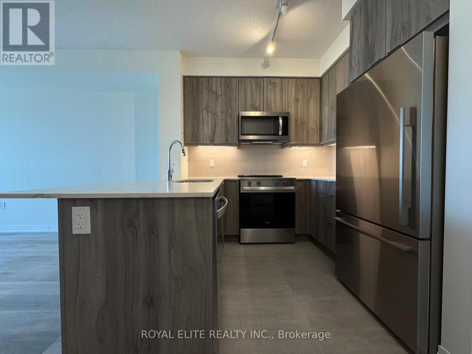 2102 - 15 Watergarden Drive, Mississauga, Ontario  L5R 0H4 - Photo 7 - W12459040