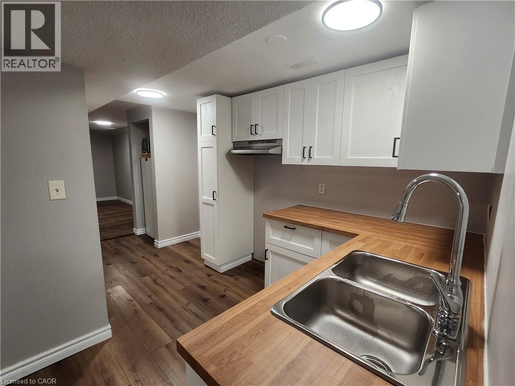 197b Cedarvale Crescent Unit# Lower, Waterloo, Ontario  N2L 4T3 - Photo 9 - 40778541