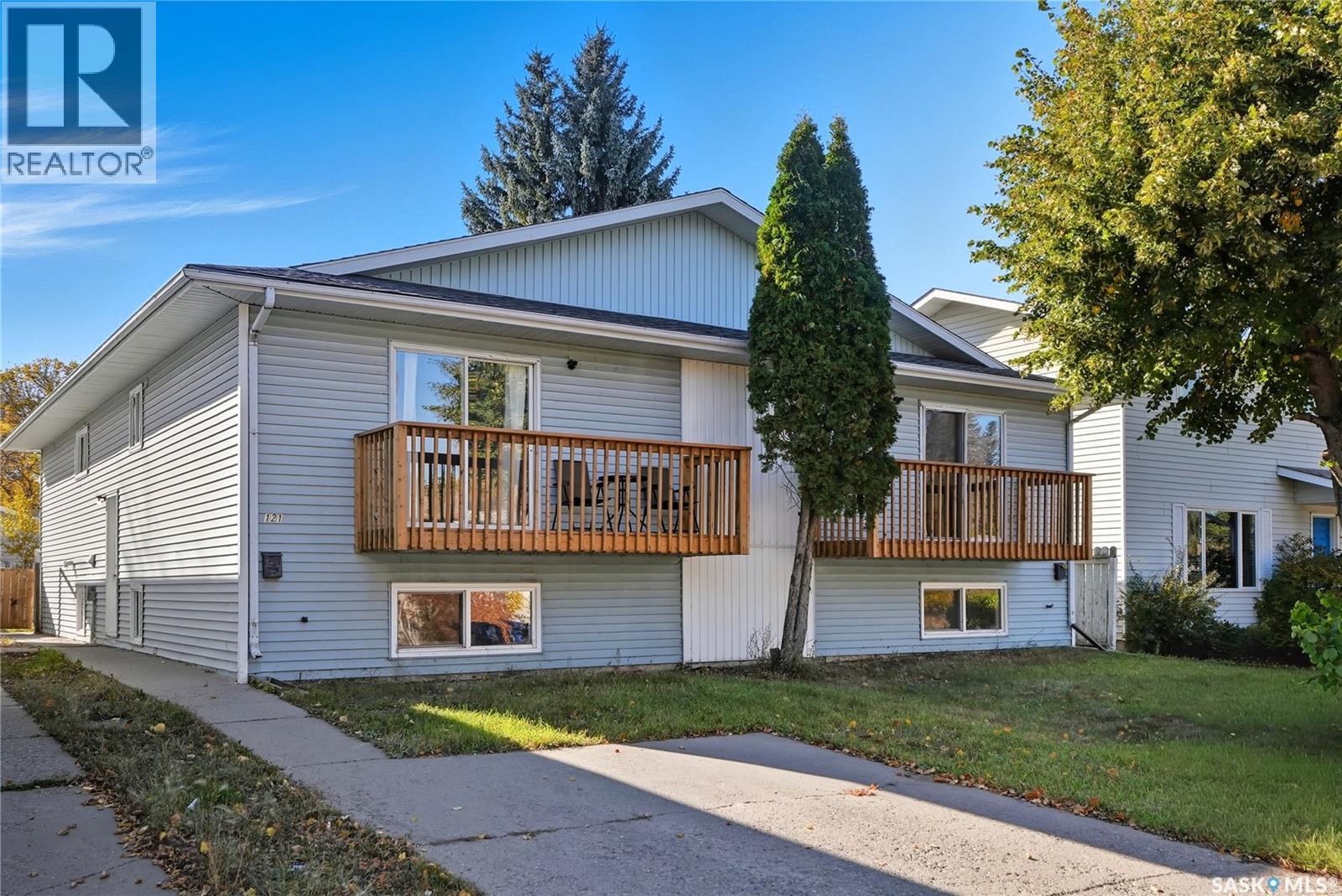 119 - 121 Olmstead Road, Saskatoon, Saskatchewan  S7M 4L9 - Photo 1 - SK020680