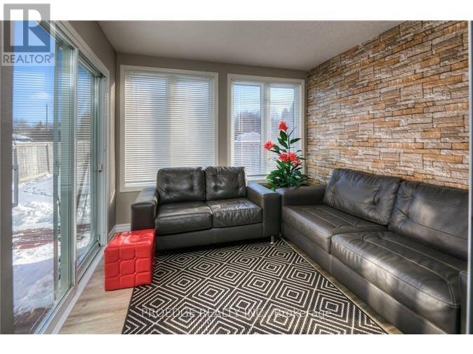 263 Bankside Drive, Kitchener, Ontario  N2N 3J9 - Photo 11 - X12459042