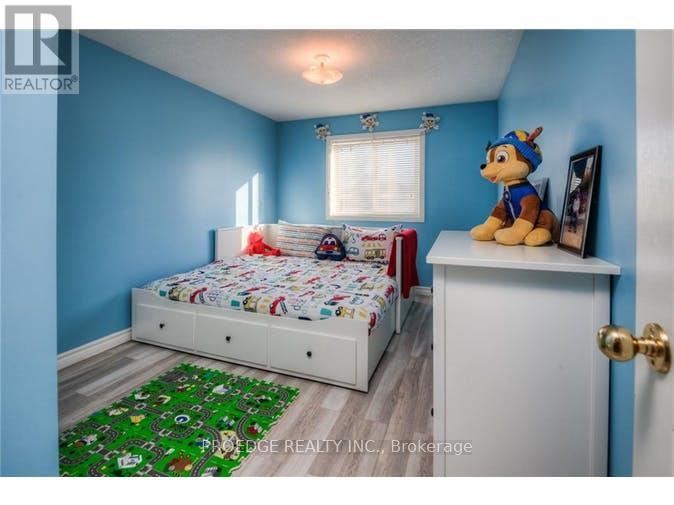 263 Bankside Drive, Kitchener, Ontario  N2N 3J9 - Photo 16 - X12459042