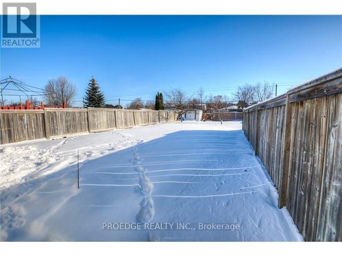 263 Bankside Drive, Kitchener, Ontario  N2N 3J9 - Photo 23 - X12459042
