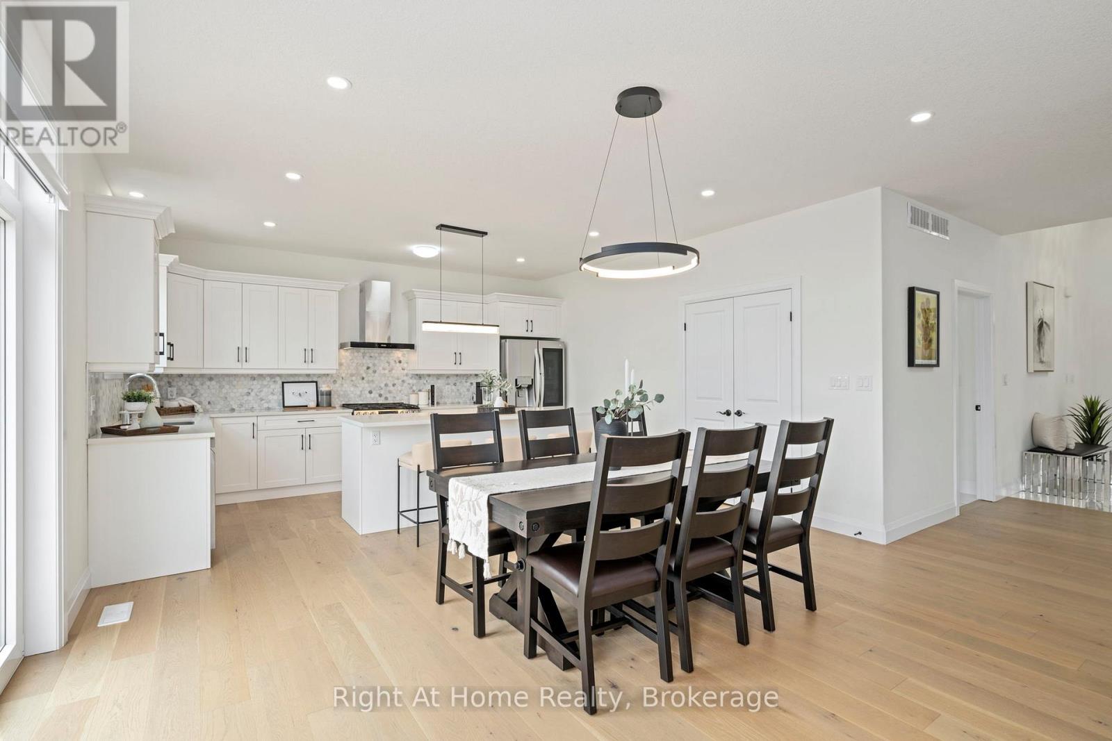 2363 Bakervilla Street, London South, Ontario  N6P 0H4 - Photo 13 - X12336618