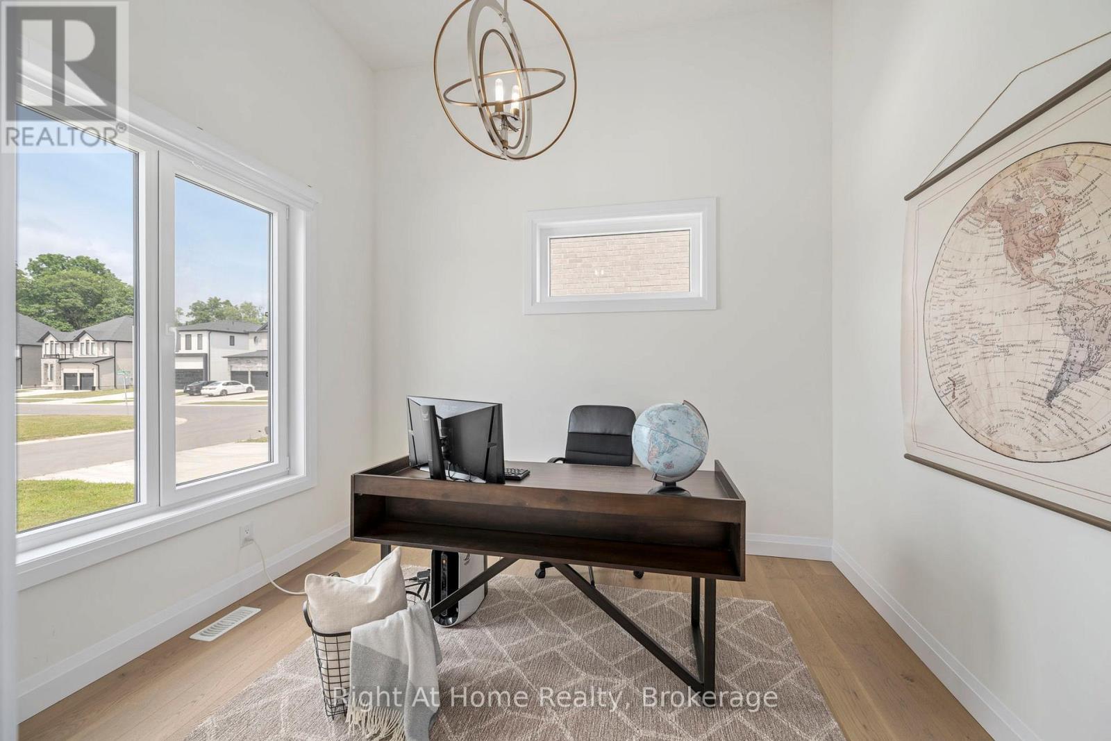 2363 Bakervilla Street, London South, Ontario  N6P 0H4 - Photo 8 - X12336618