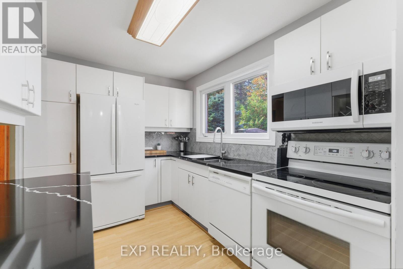 73 - 1900 Marquis Avenue, Ottawa, Ontario  K1J 8J2 - Photo 8 - X12459047