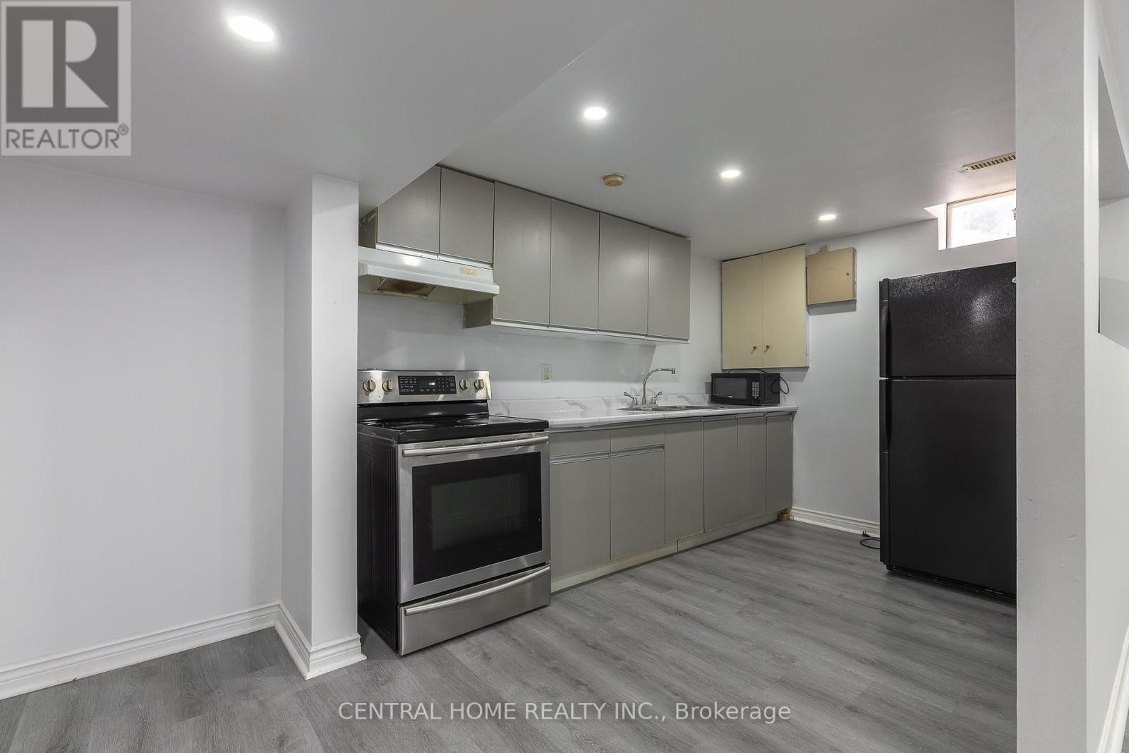 149 Terrosa Road, Markham, Ontario  L3S 2P7 - Photo 3 - N12459048