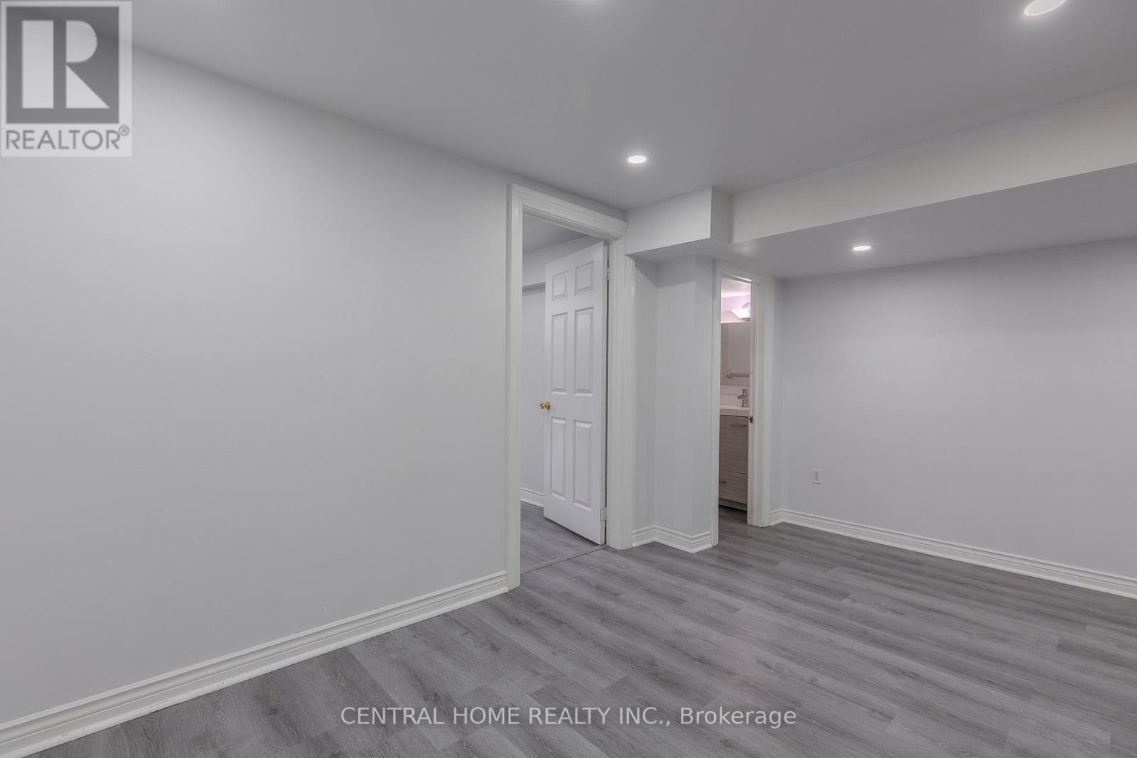 149 Terrosa Road, Markham, Ontario  L3S 2P7 - Photo 5 - N12459048