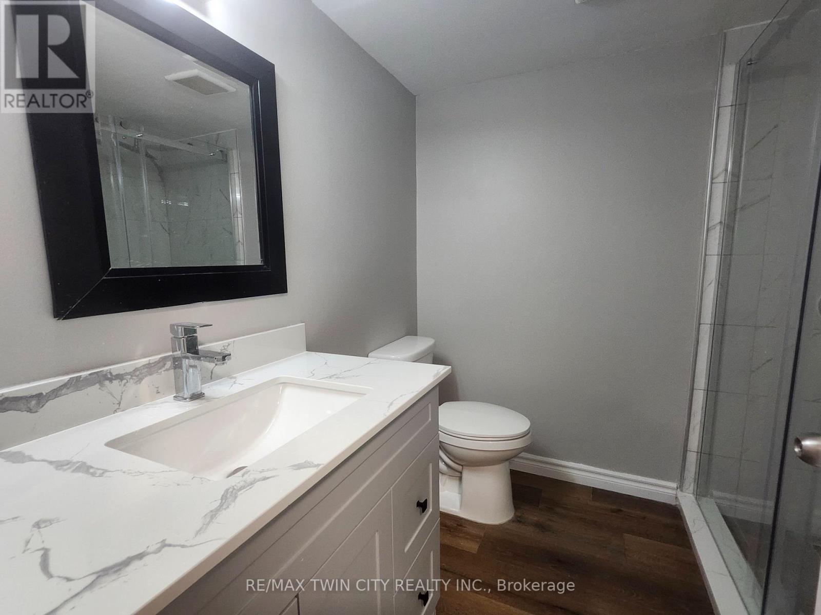 Lower - 197b Cedarvale Crescent, Waterloo, Ontario  N2L 4T3 - Photo 14 - X12459046