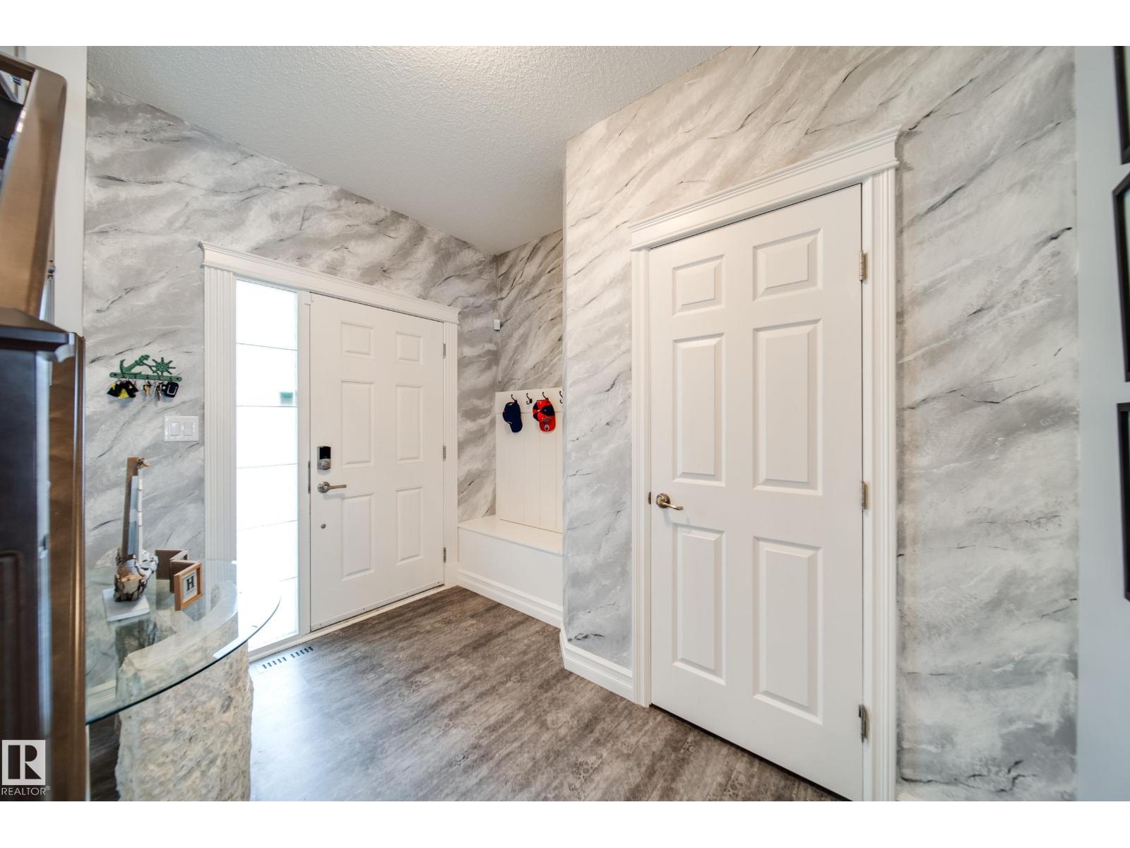 5927 6 Av Sw, Edmonton, Alberta  T6X 0G4 - Photo 11 - E4460550