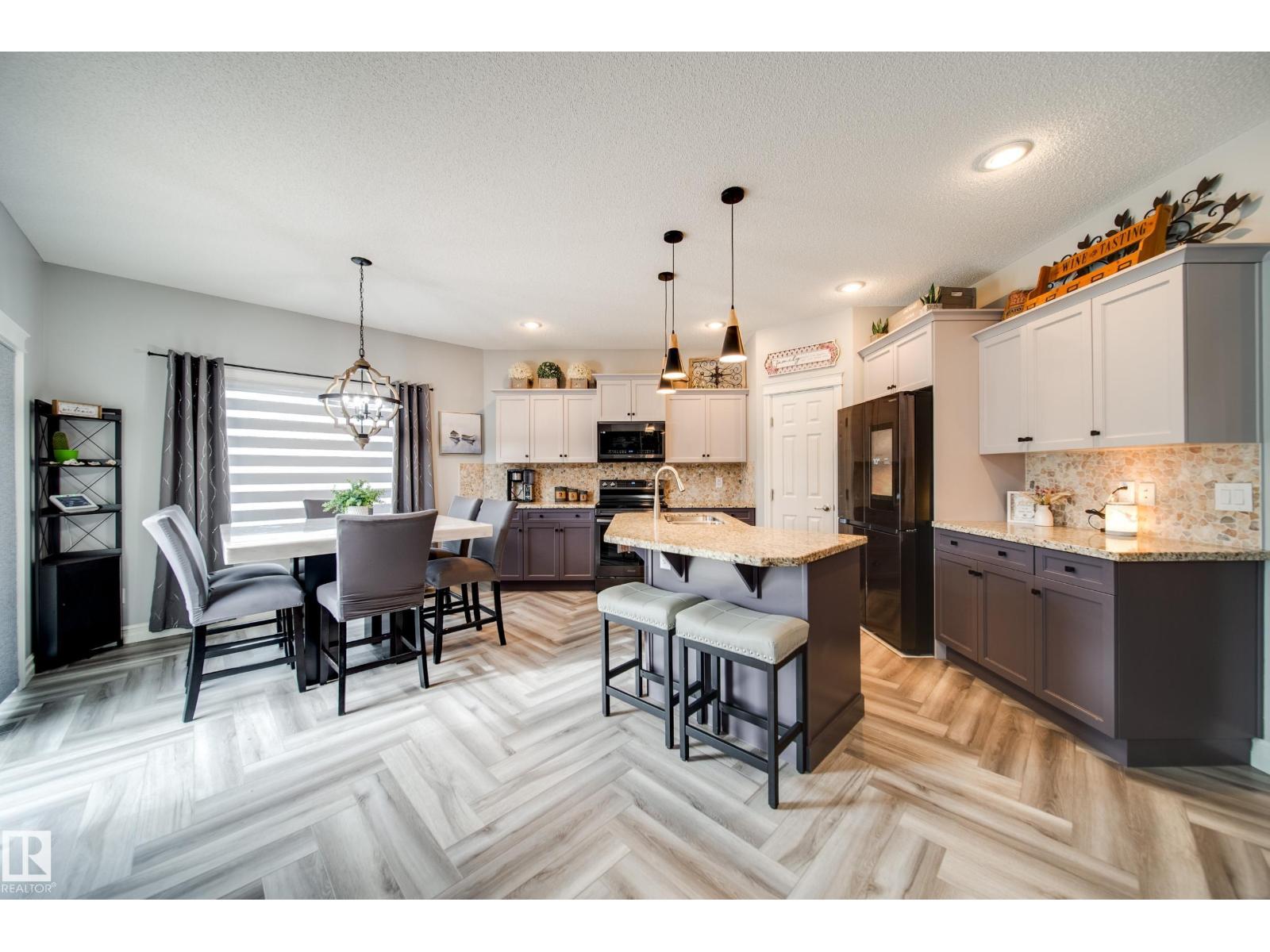 5927 6 Av Sw, Edmonton, Alberta  T6X 0G4 - Photo 5 - E4460550