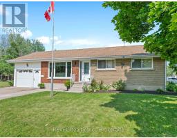 32 HANSON DRIVE N, St. Catharines, Ontario