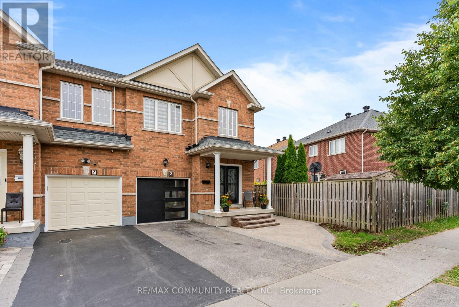 5 White Heather Boulevard, Toronto, Ontario  M1V 0A6 - Photo 7 - E12449569