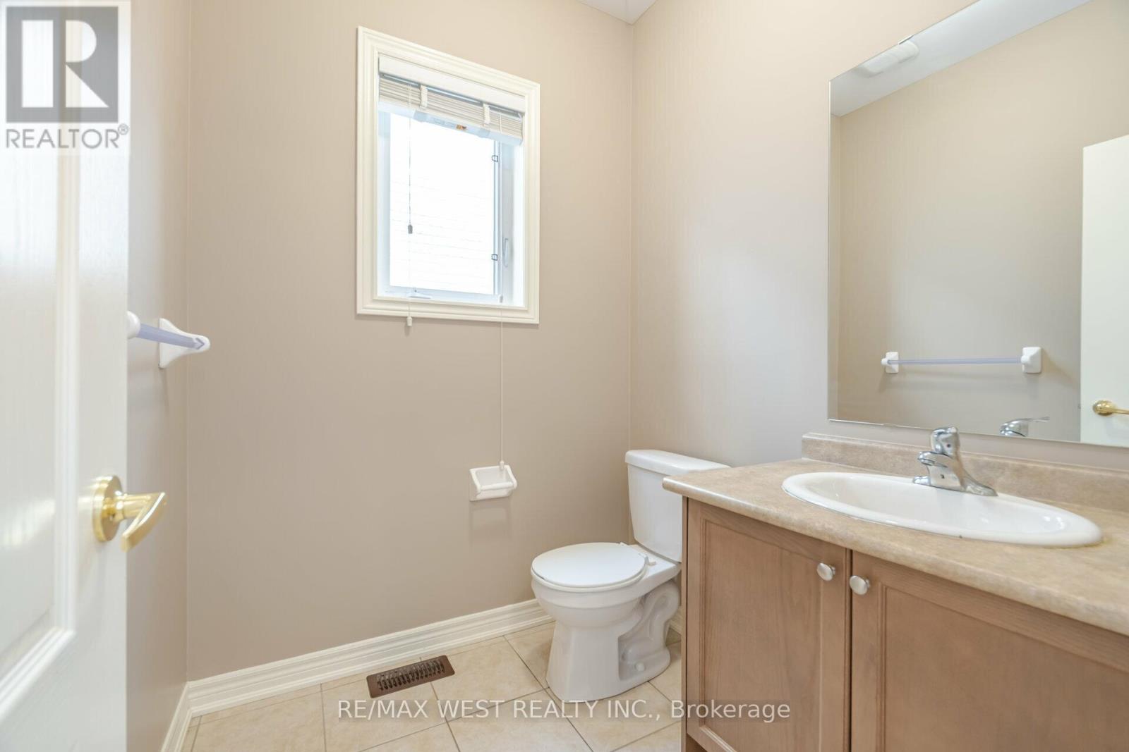 422 Hidden Trail, Oakville, Ontario  L6M 0N3 - Photo 23 - W12459057